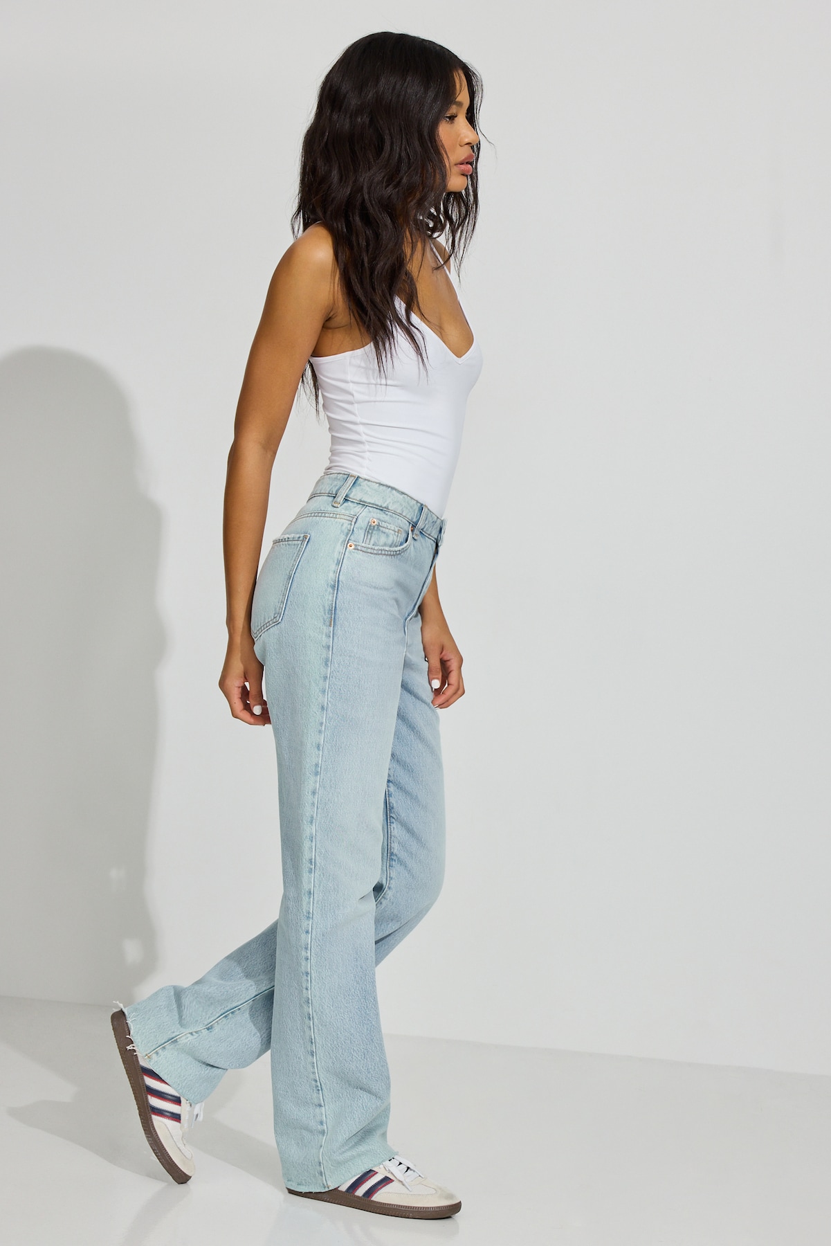 100083636_07I_alt2_1920x2880.jpg