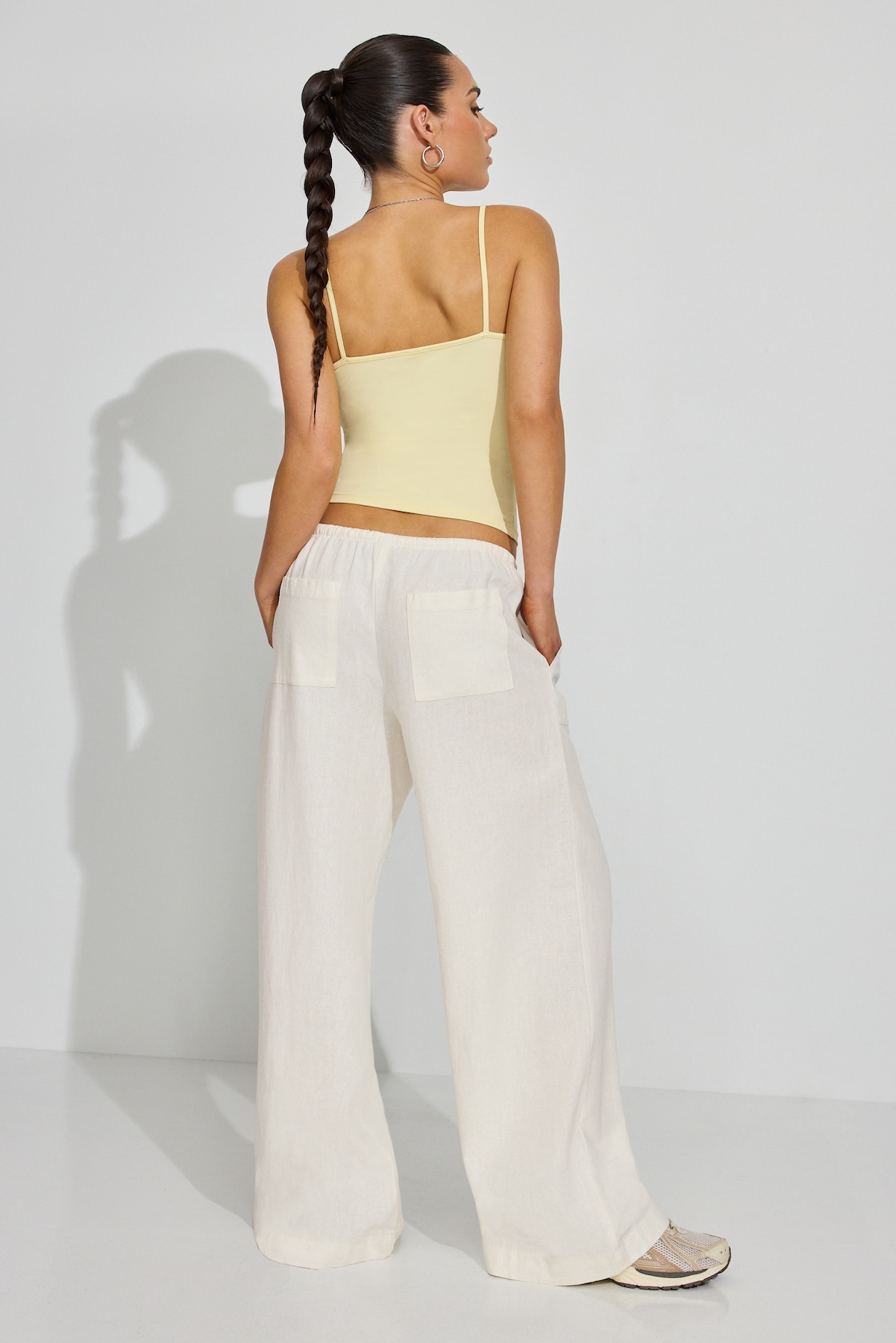100087211_03G_alt3_1920x2880.jpg