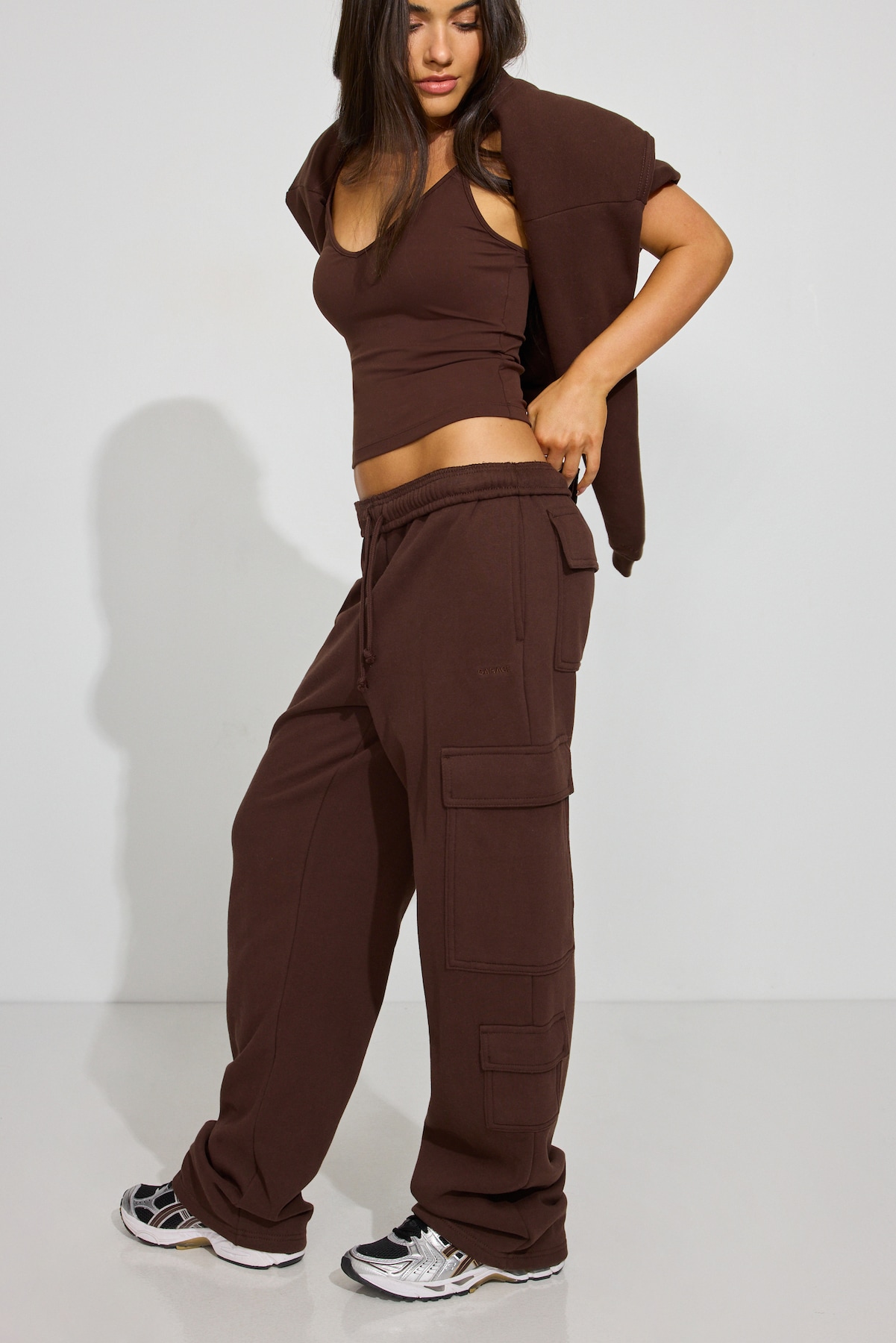 100091918_4DD_alt1_1920x2880.jpg