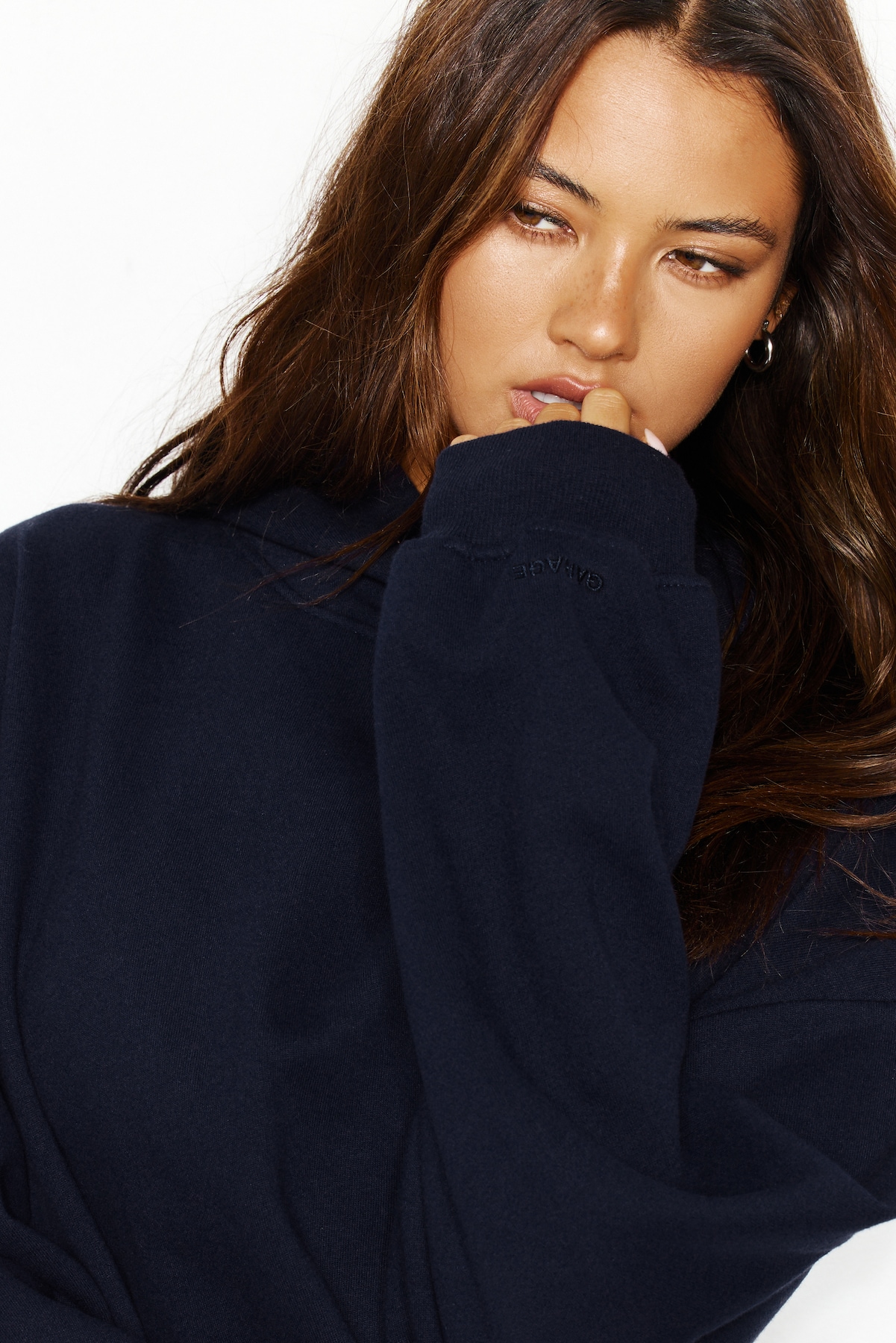 100092201_8TU_alt3_1920x2880.jpg