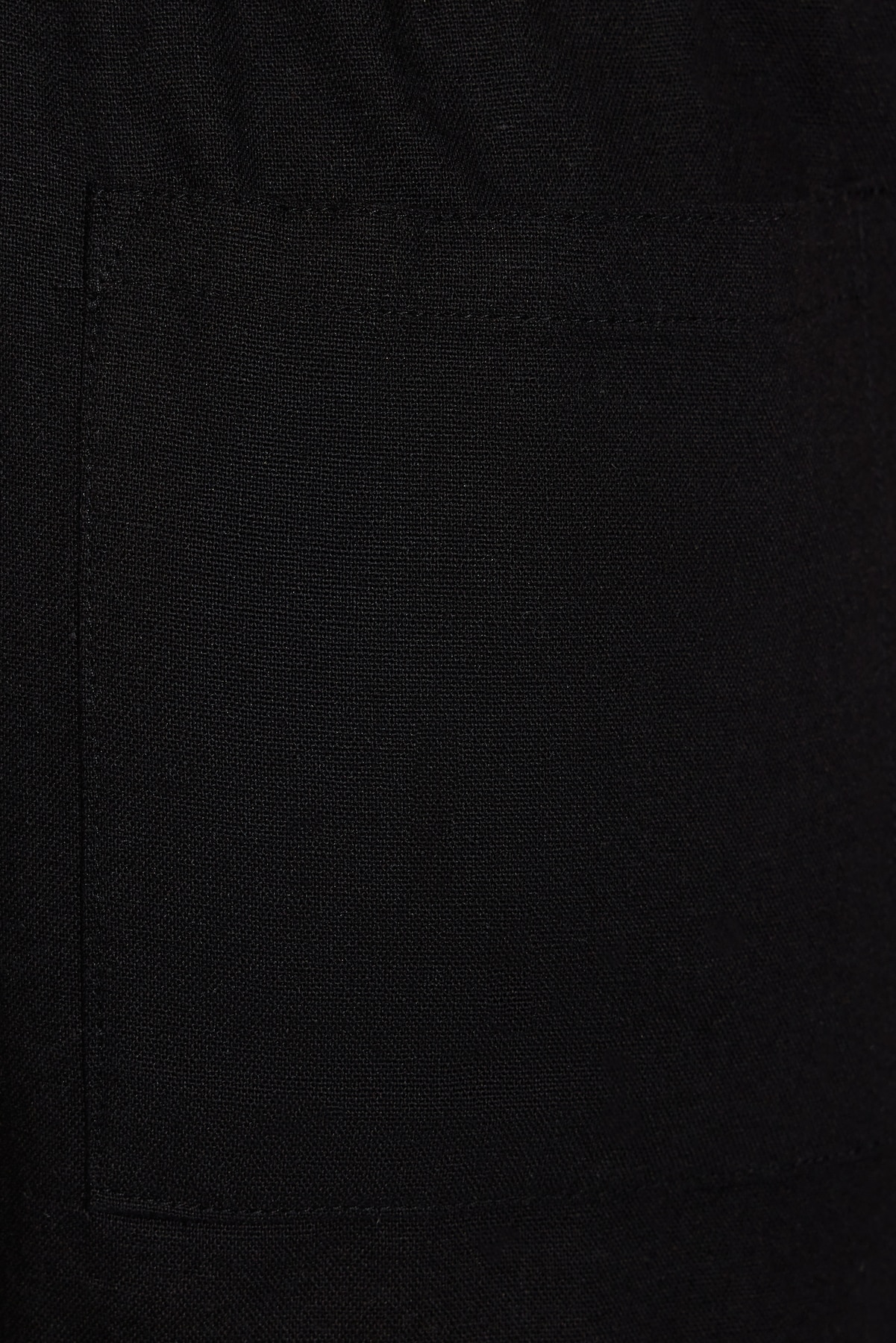 100093220_06V_alt4_1920x2880.jpg
