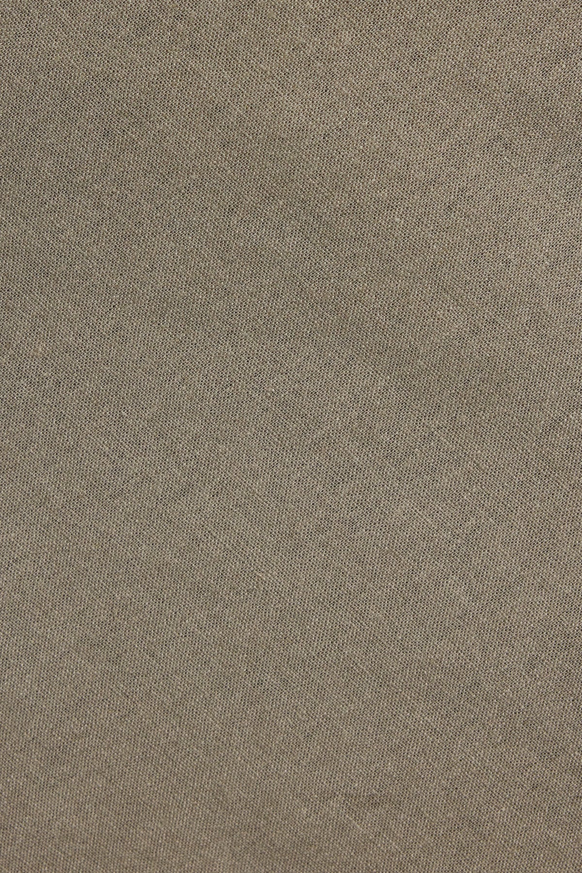 100096044_7TZ_alt4_1920x2880.jpg