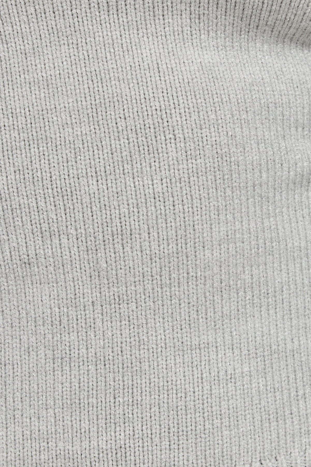100097900_18X_alt3_1920x2880.jpg