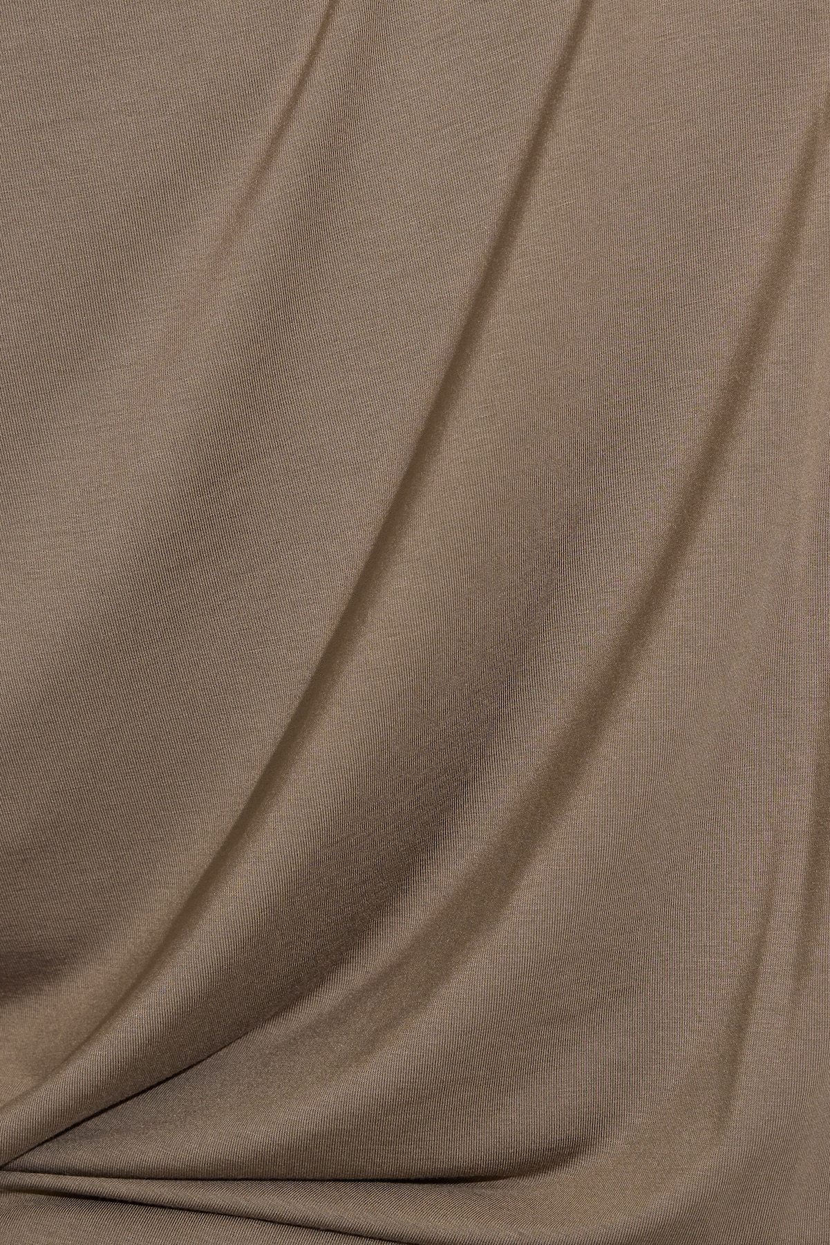 100098740_7TL_alt4_1920x2880.jpg