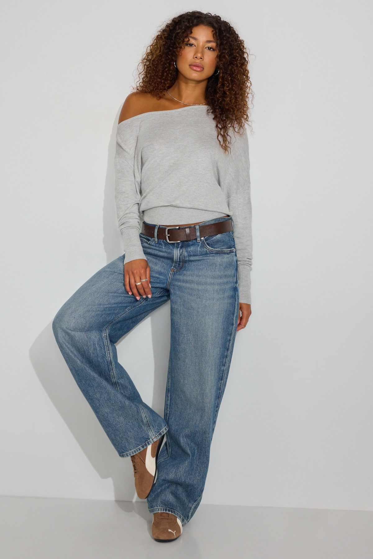 100098986_18X_alt1_1920x2880.jpg
