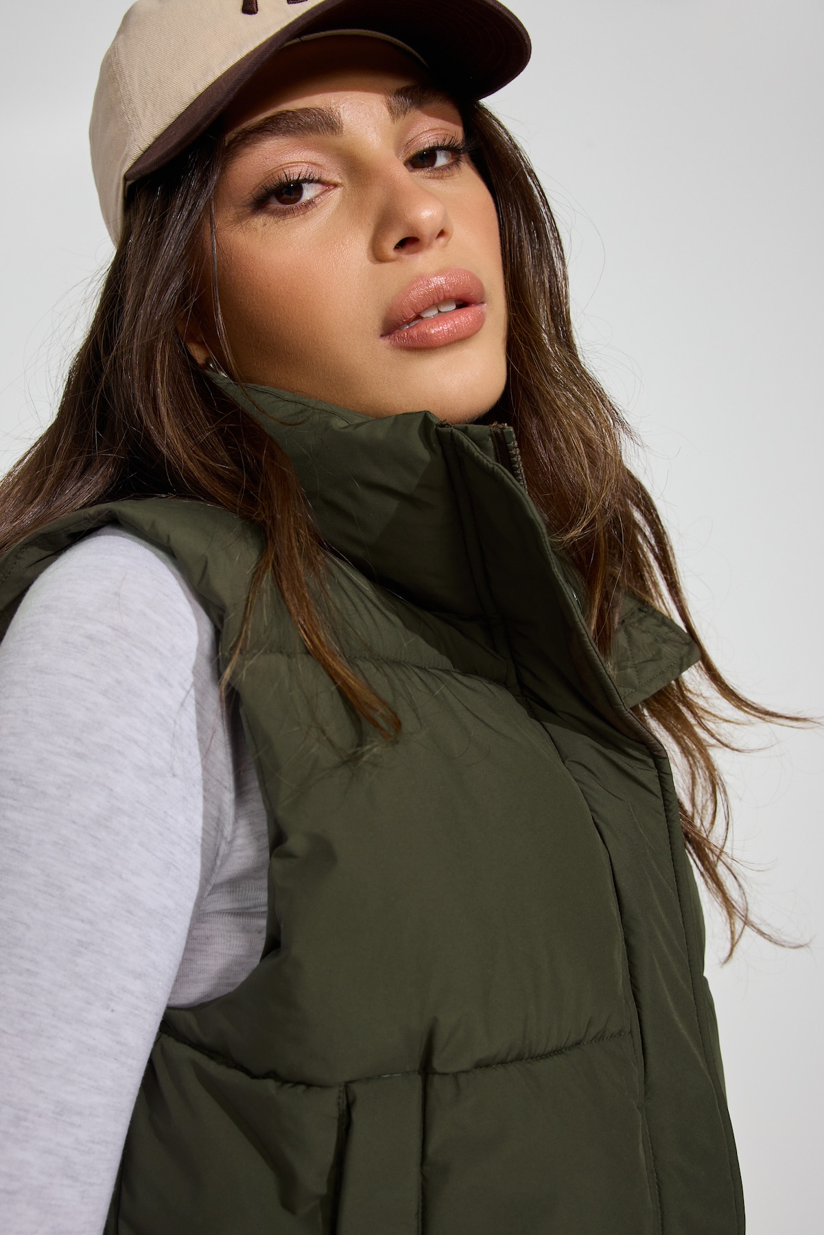 100099012_3A7_alt3_1920x2880.jpg
