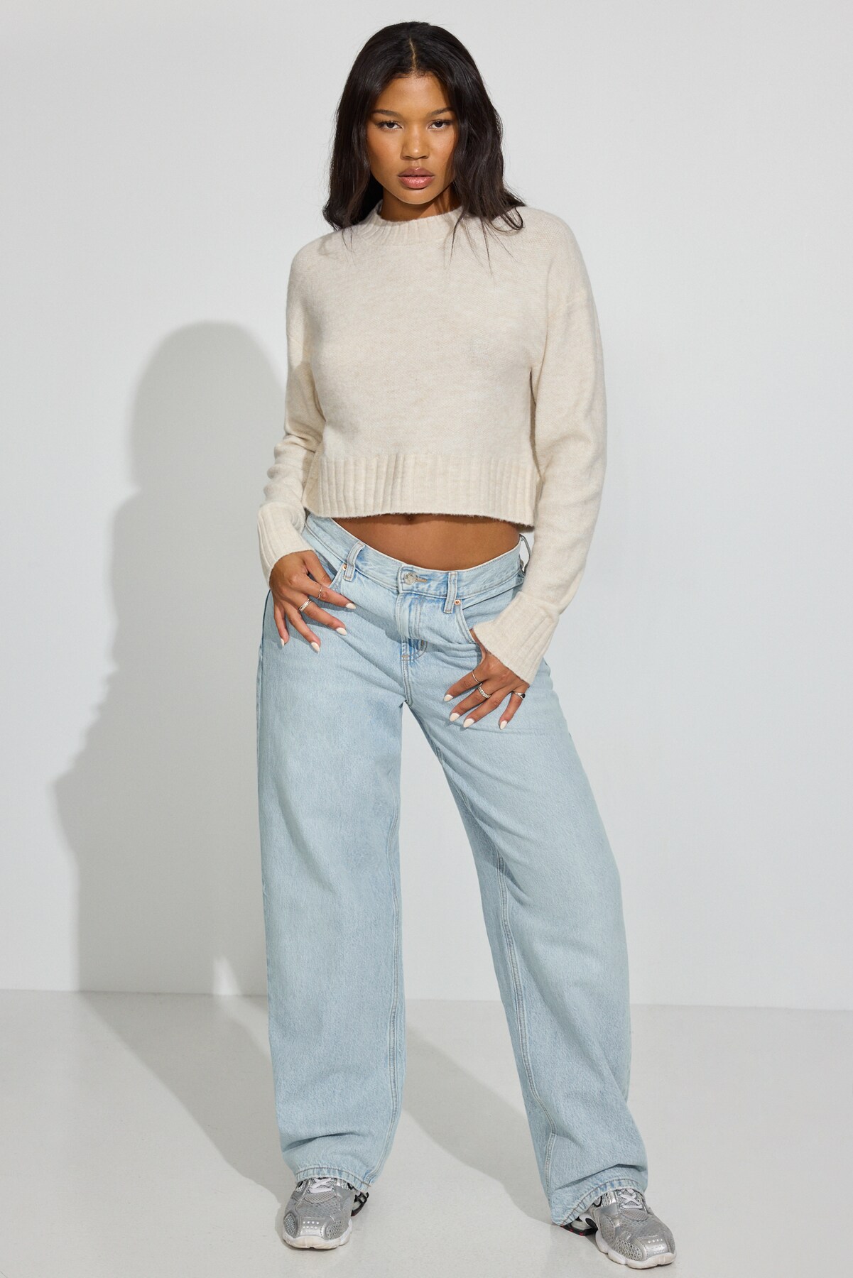 100100158_6W7_alt1_1920x2880.jpg