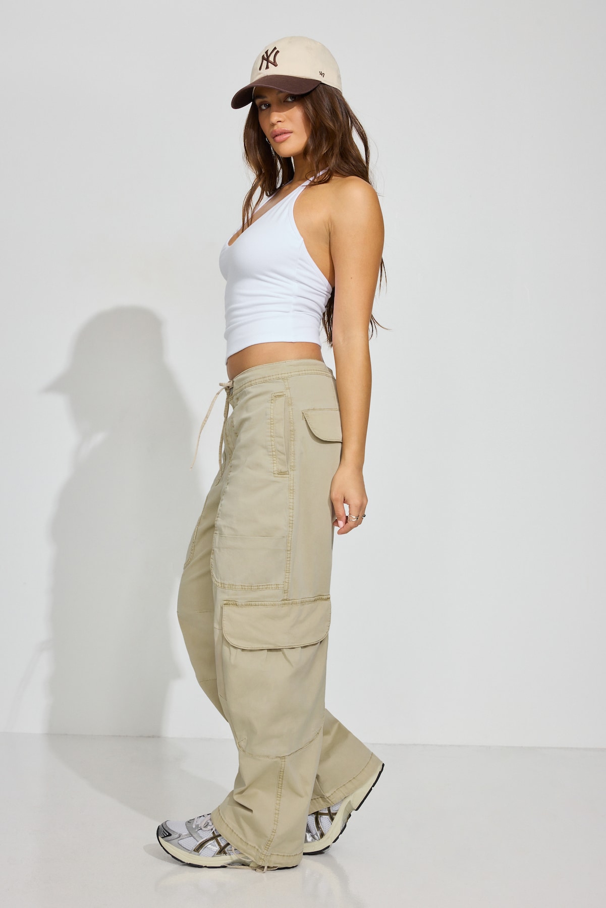 100101055_8H1_alt2_1920x2880.jpg