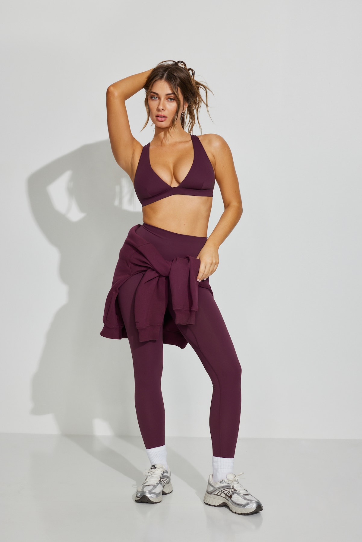 100101679_01G_alt1_1920x2880.jpg
