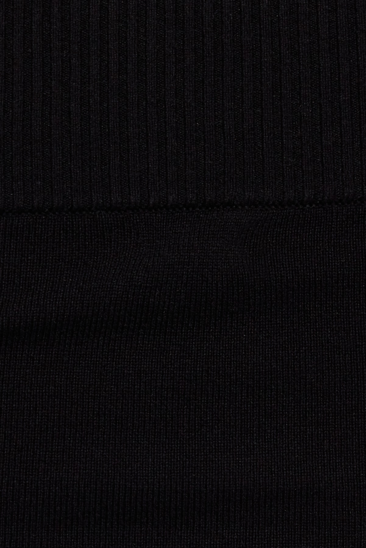 100102094_06V_alt3_1920x2880.jpg