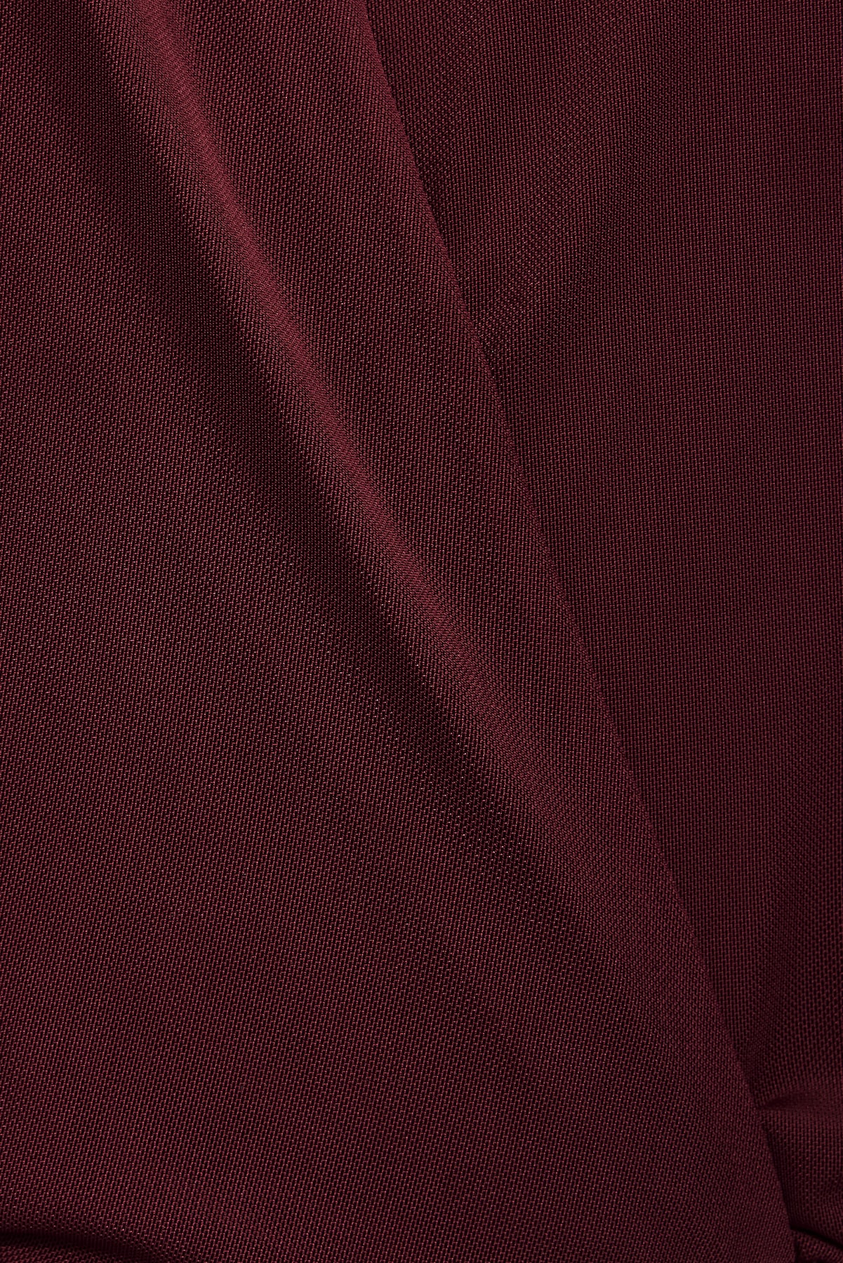 100102103_8FK_alt3_1920x2880.jpg