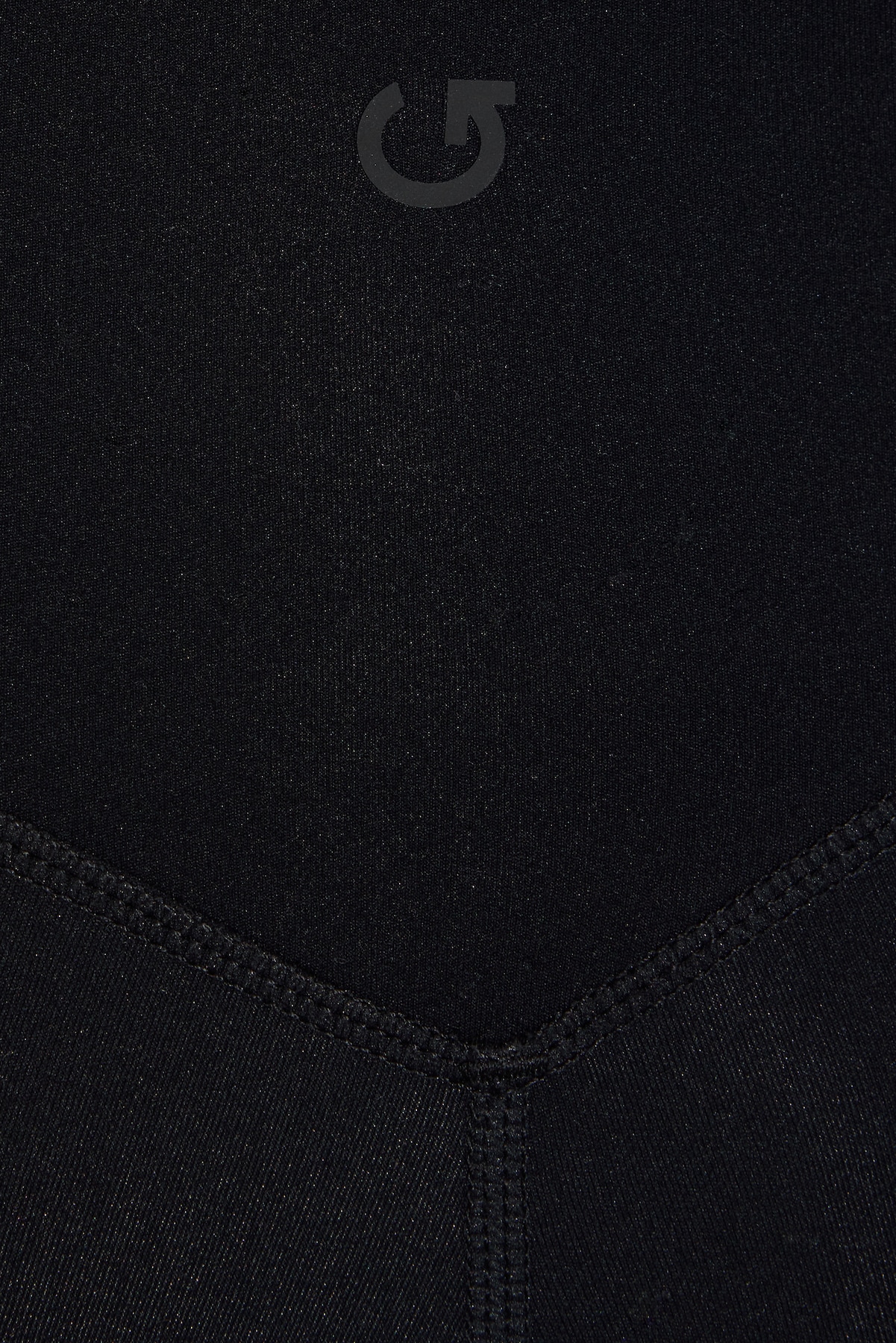 100102877_06V_alt4_1920x2880.jpg