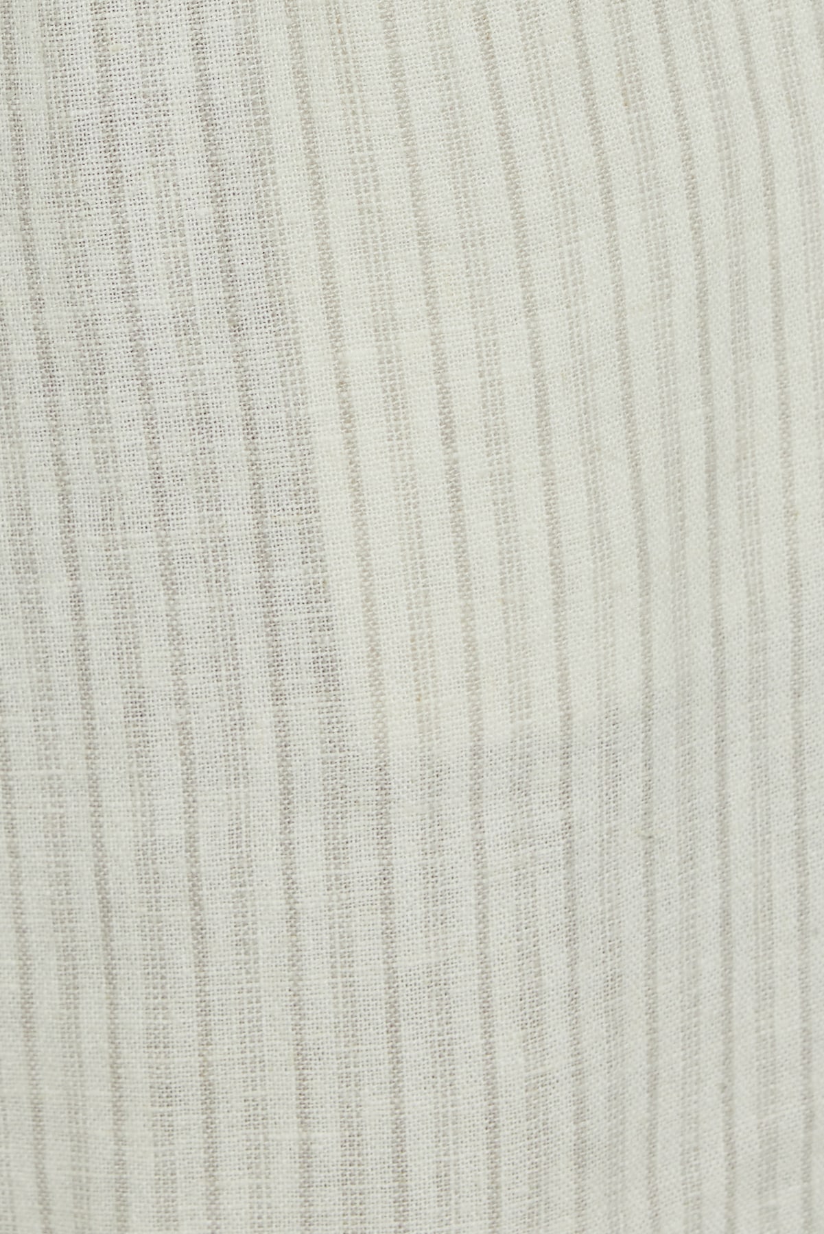 100103096_8JE_alt3_1920x2880.jpg