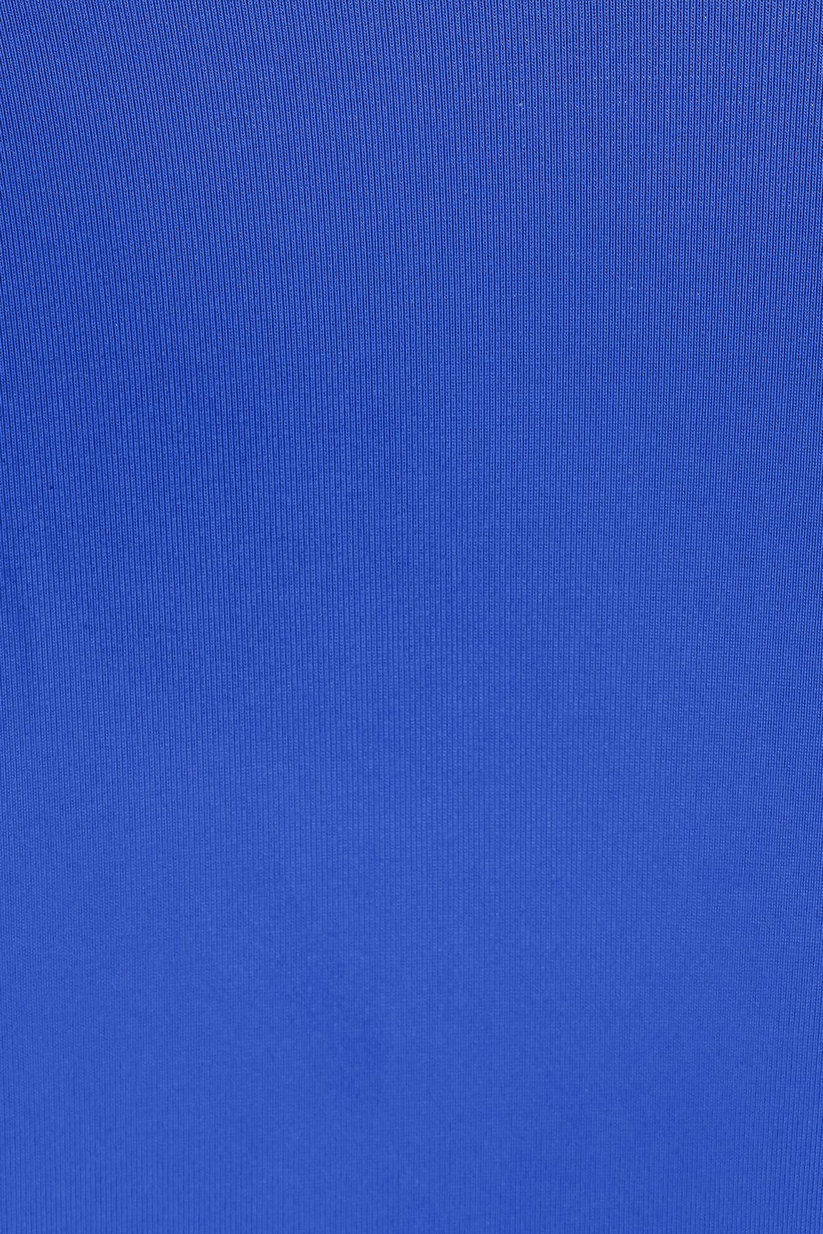 100103283_08L_alt3_1920x2880.jpg