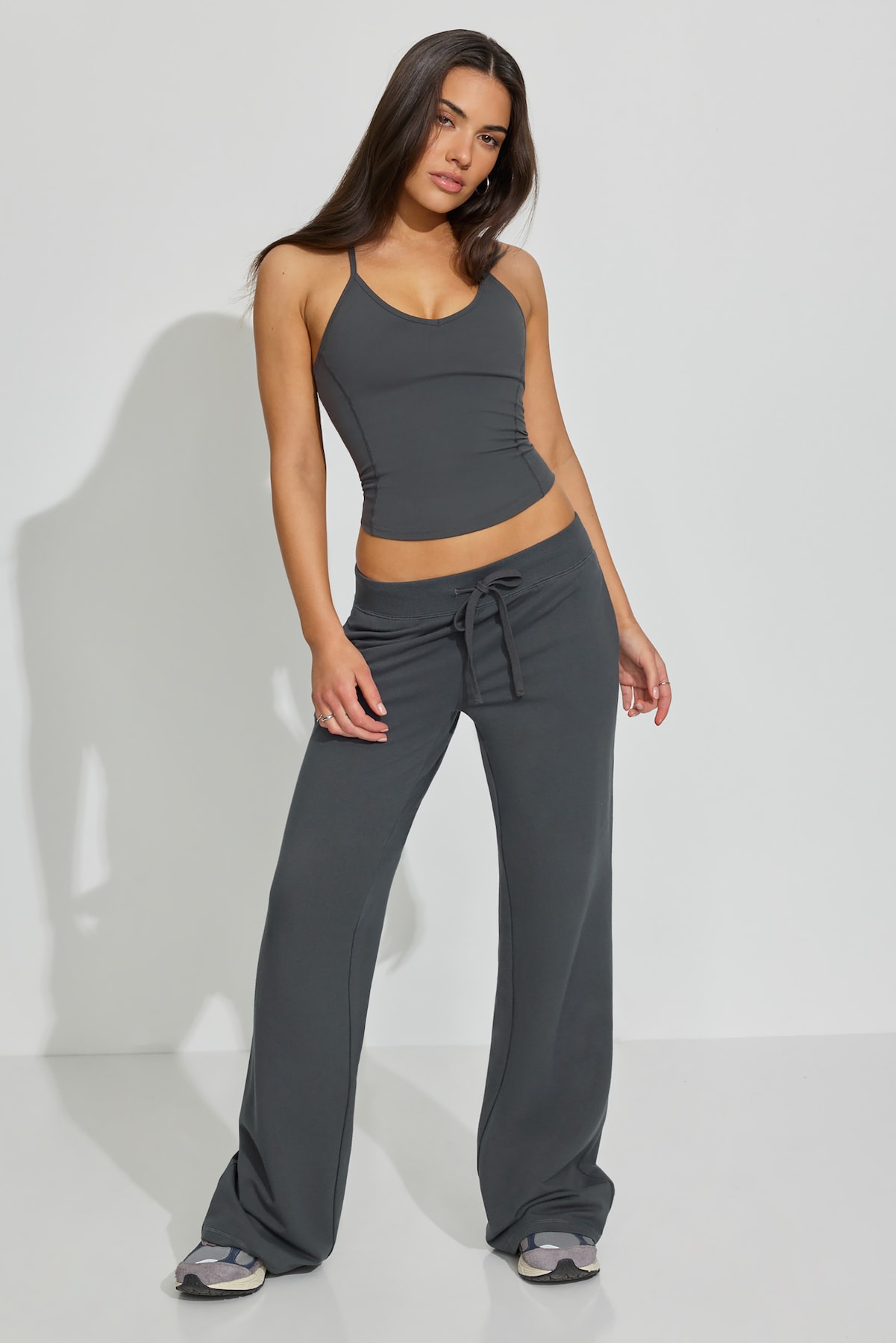 100103304_8D1_alt1_1920x2880.jpg