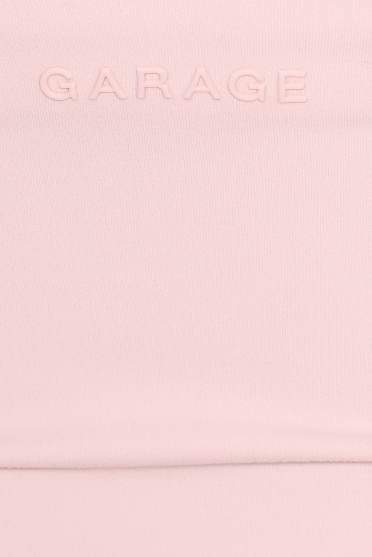 100103308_8OF_alt3_1920x2880.jpg