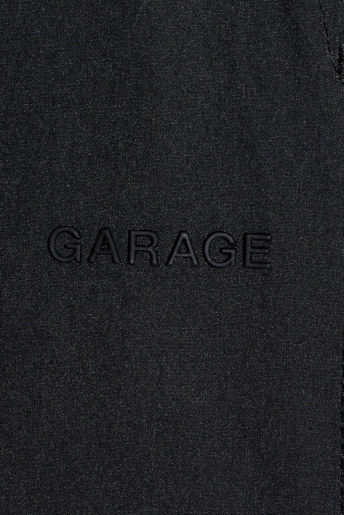 100103581_8QU_alt3_1920x2880.jpg