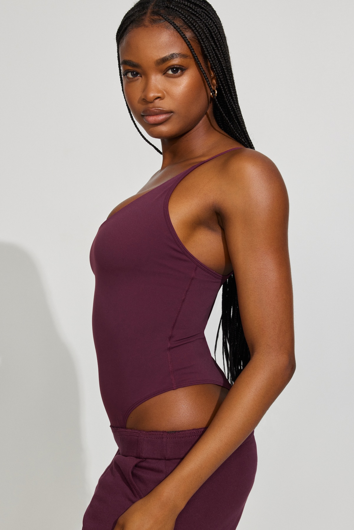 100103964_01G_alt1_1920x2880.jpg