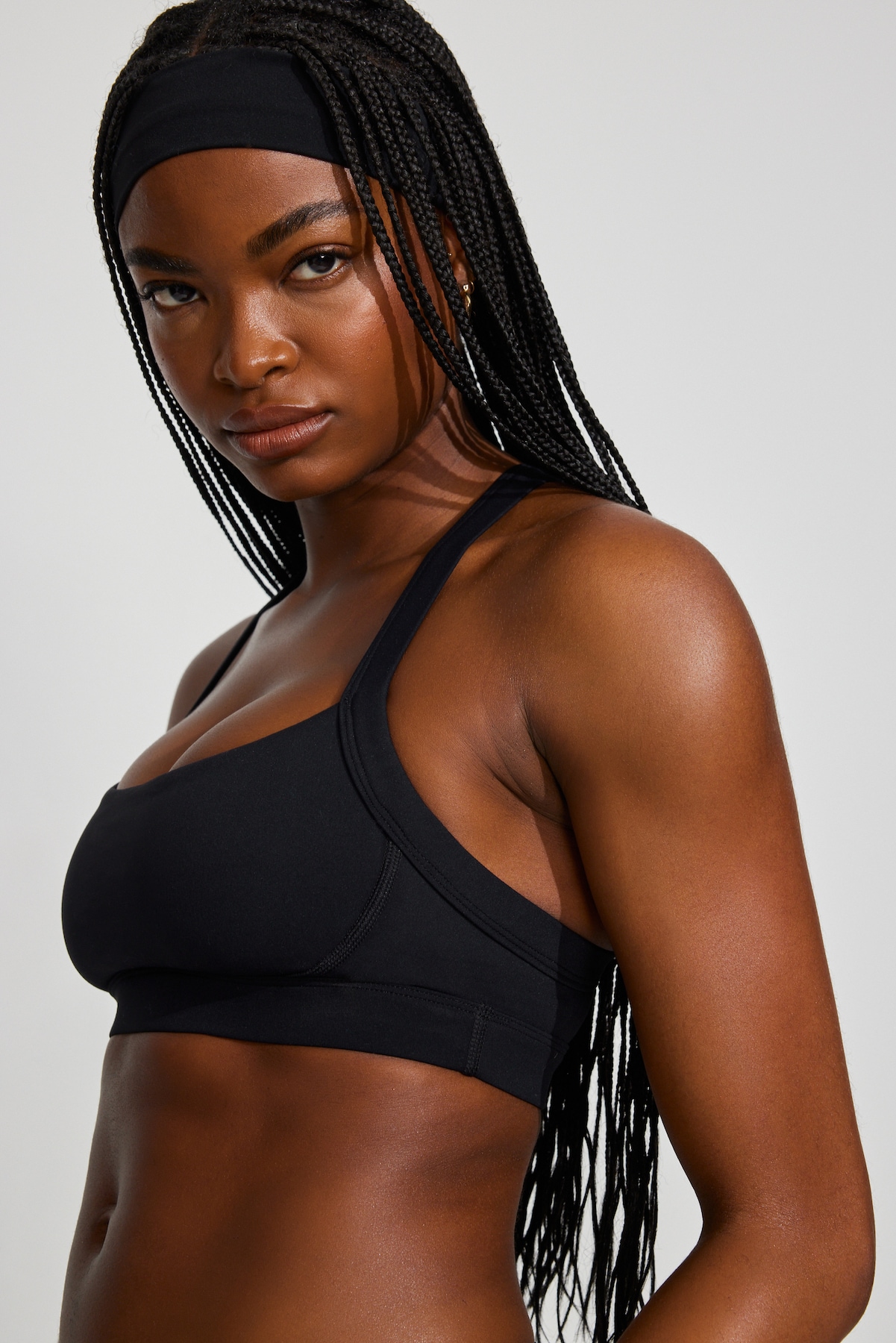 100104187_06V_alt1_1920x2880.jpg