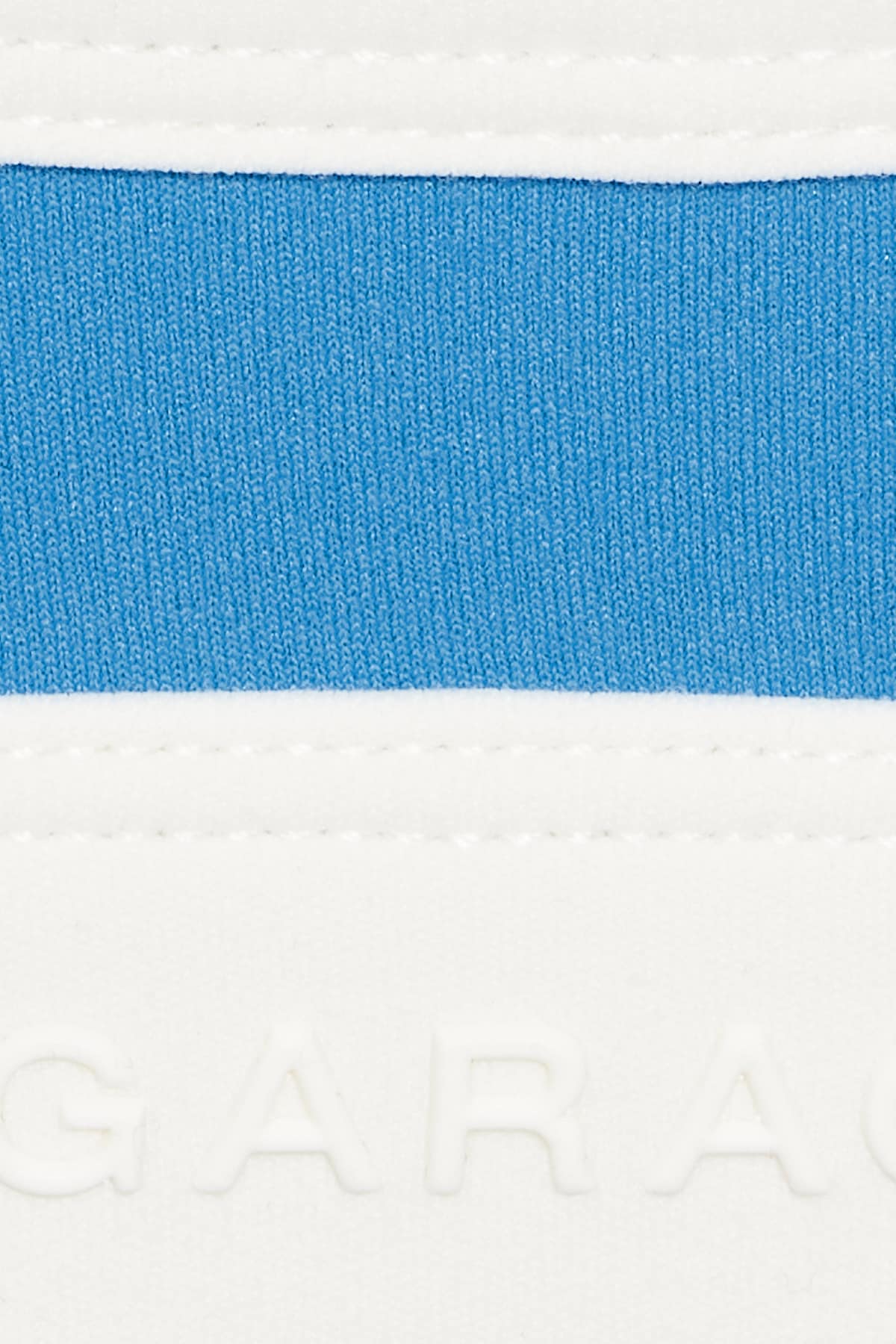 100104674_8QK_alt6_1920x2880.jpg