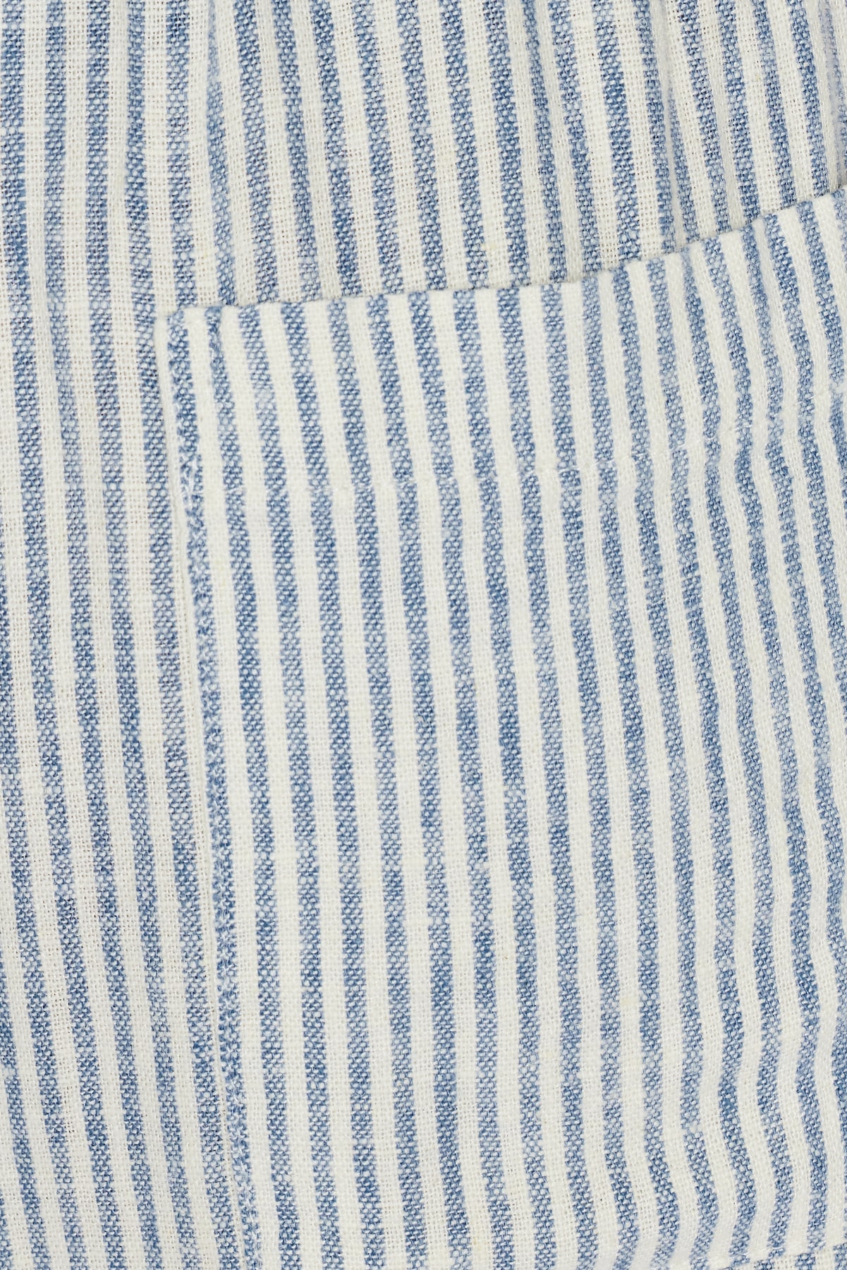 100104860_7VP_alt3_1920x2880.jpg