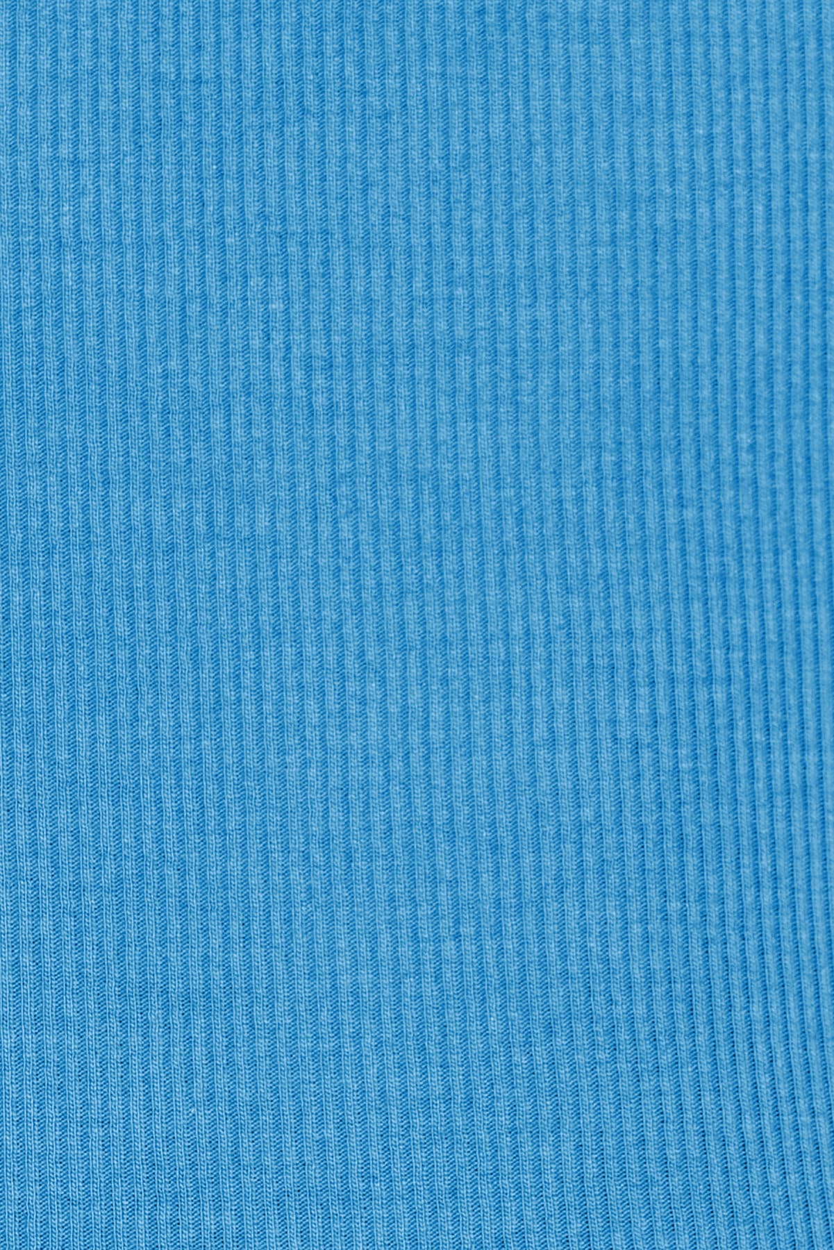 100105928_8P9_alt4_1920x2880.jpg